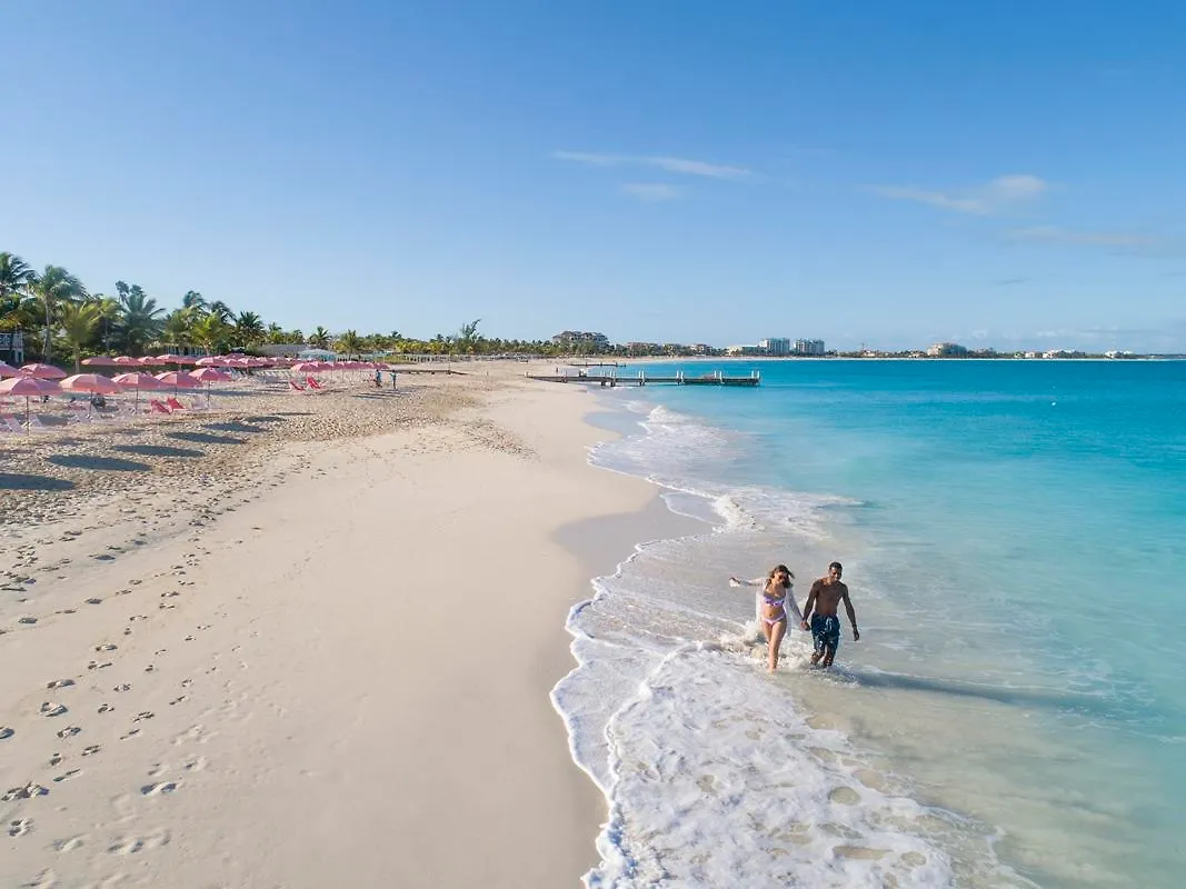 ****  Ocean Club West 533 Aparthotel Grace Bay Islas Turks y Caicos
